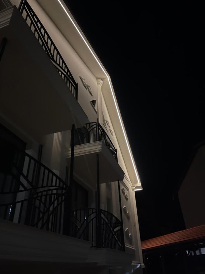 Conacul Pestera Ursilor Chiscau Esterno foto